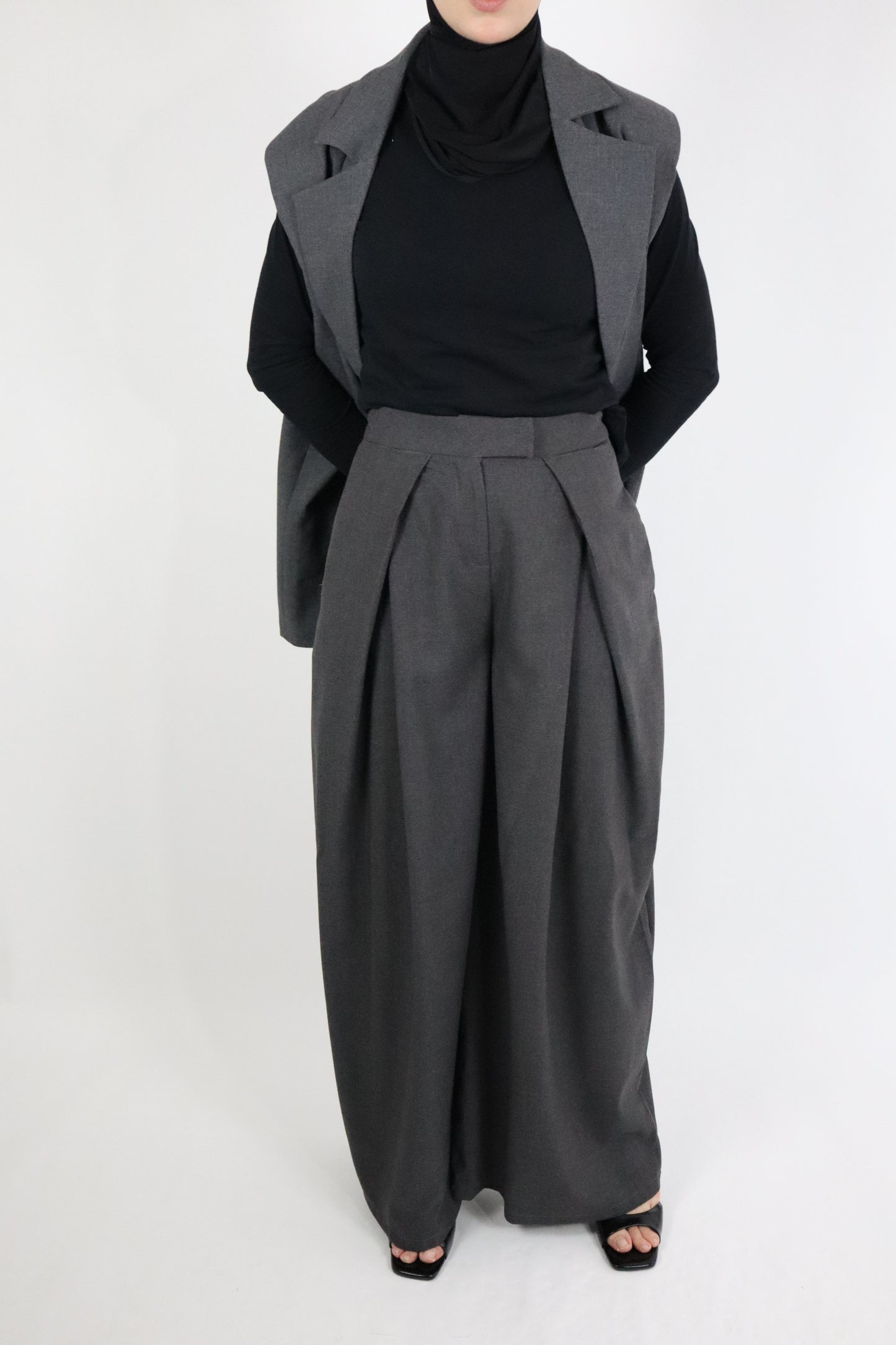 Wide-Leg Bundfaltenhose