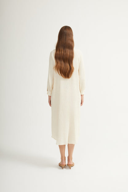 Midi dress - Natural. Elegant. Versatile.
