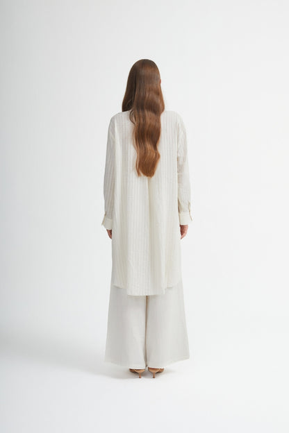 Blouse Tunic - Light. Elegant. Timeless.