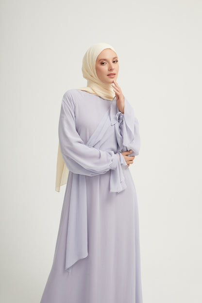 Naga Dress - Modest Eleganz mit Statement-Ärmeln