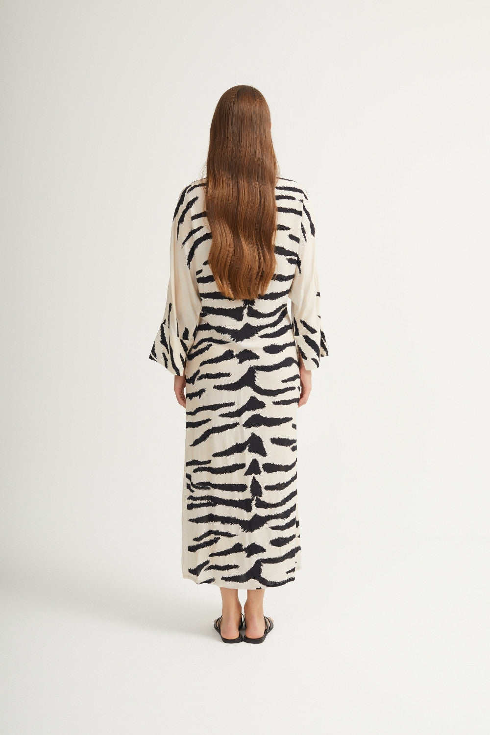 Zebra Wickelkleid - Dein Statement in Bewegung