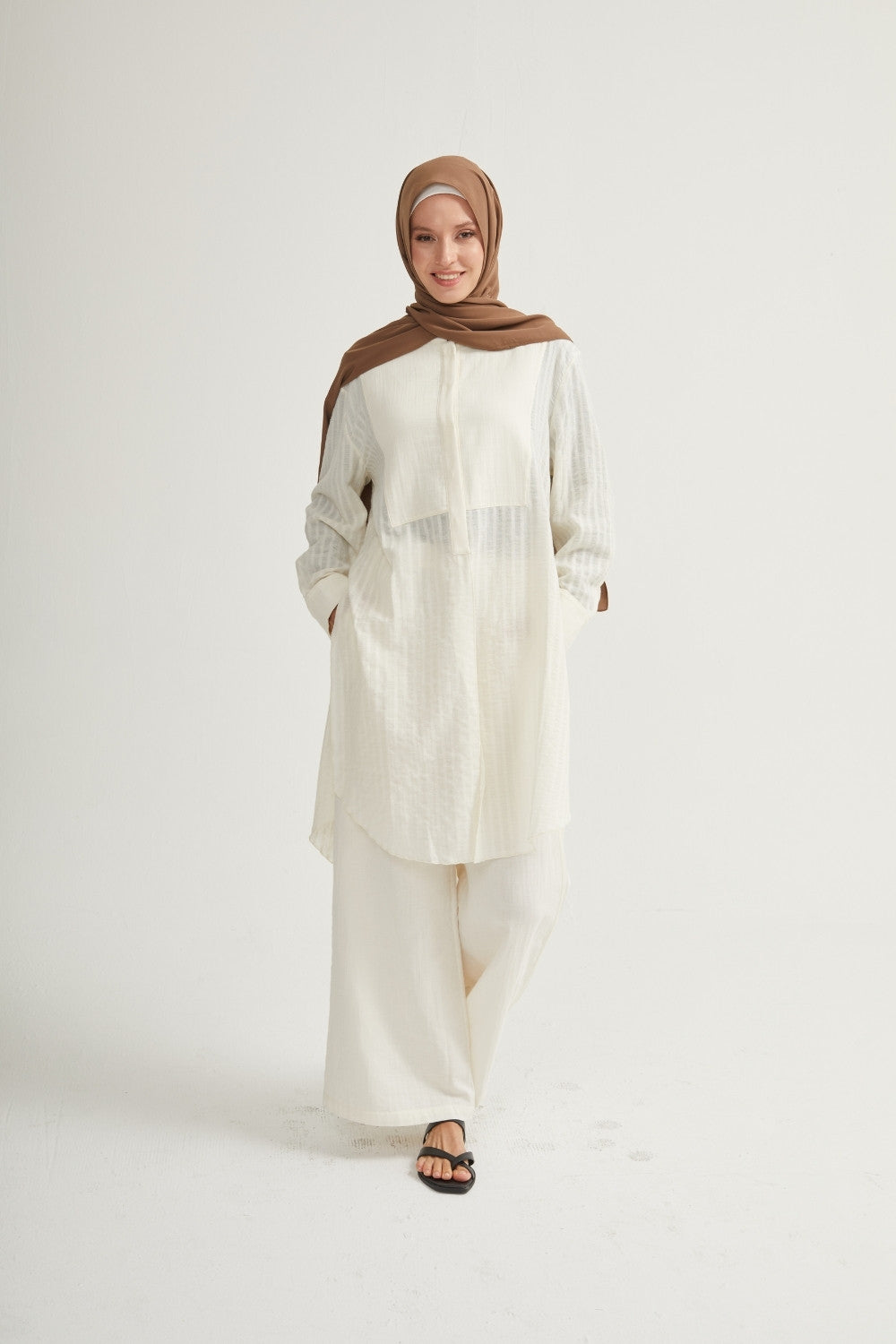 Blouse Tunic - Light. Elegant. Timeless.