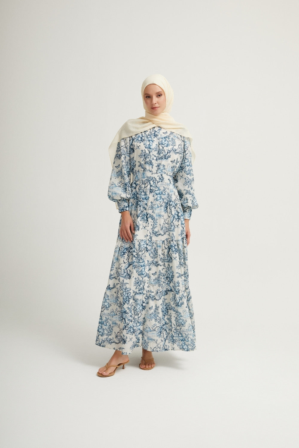 Samoa Dress - Florale Raffinesse trifft Komfort