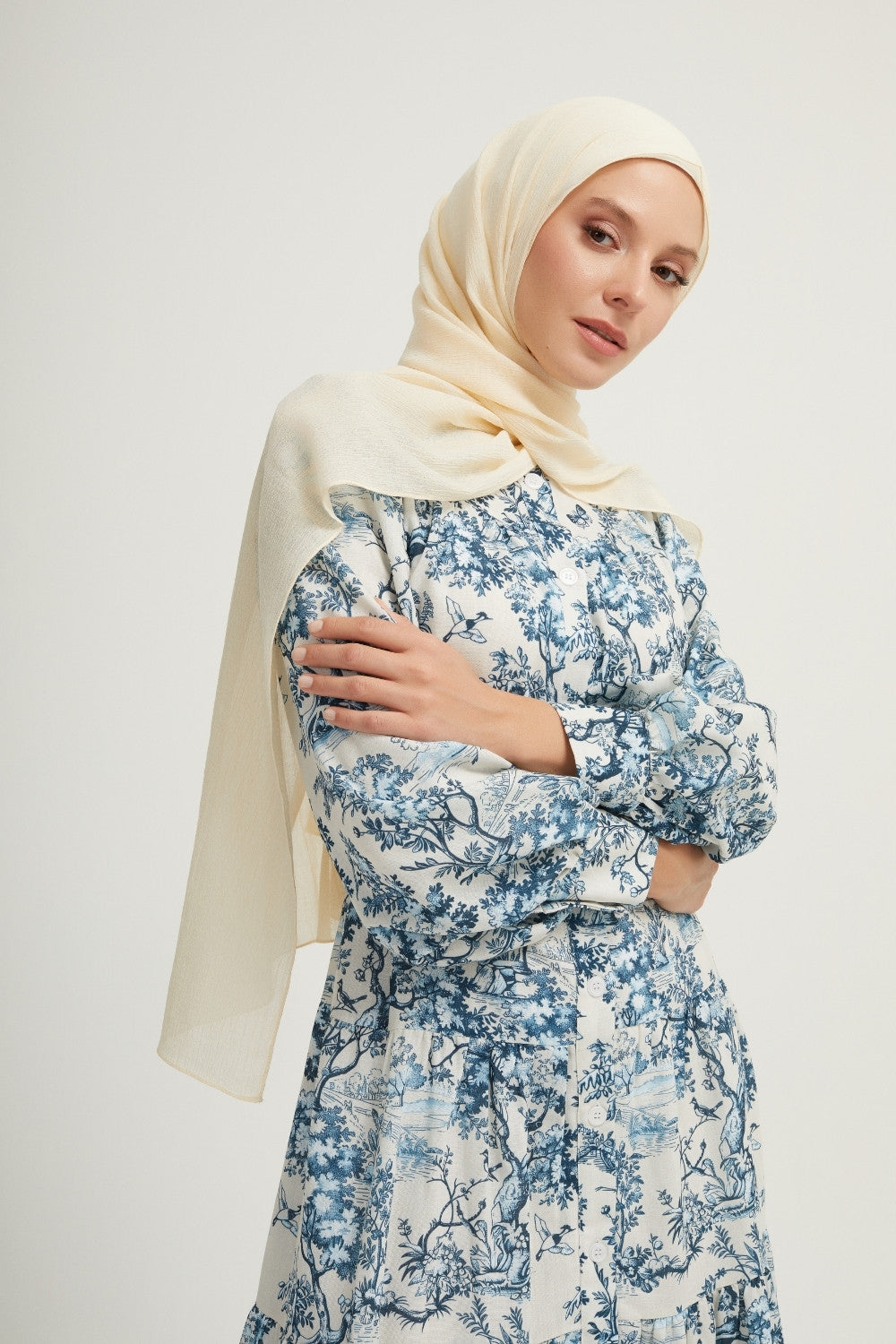 Samoa Dress - Florale Raffinesse trifft Komfort