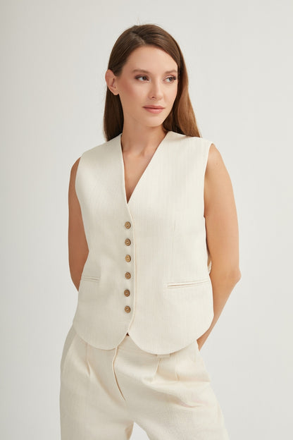 Cotton vest with pocket - minimalism meets elegance