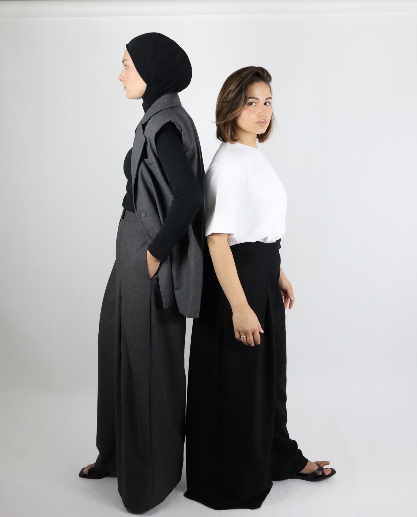 Wide-Leg Bundfaltenhose