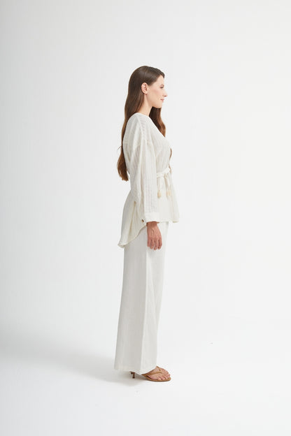 Kimono with belt – airy. elegant. feminine.