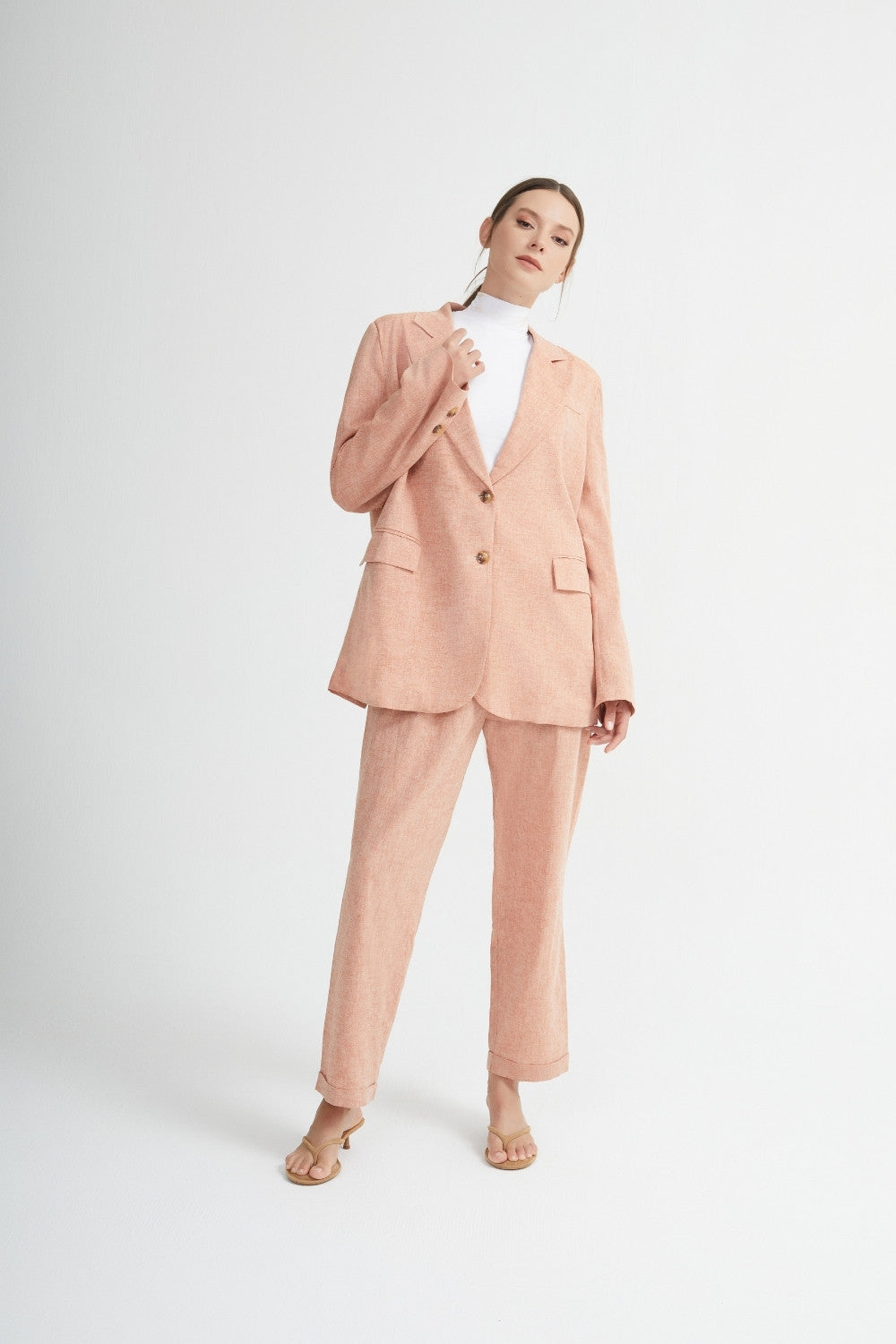 Nassau Twinset – Elegant beige trouser suit for modest fashion & business chic